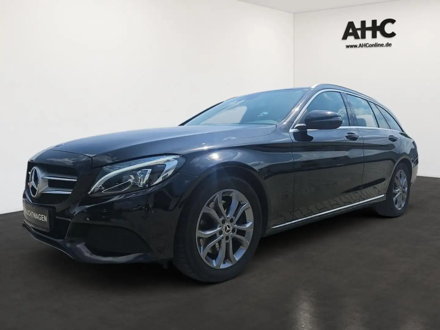 Mercedes-Benz C 300 T Avantg. AHK Totwi. Pano Navi LED SHZ KAM Schwarz - 1