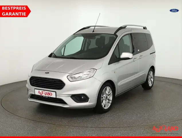 Ford Tourneo Courier 1.5 TDCi Titanium Navi