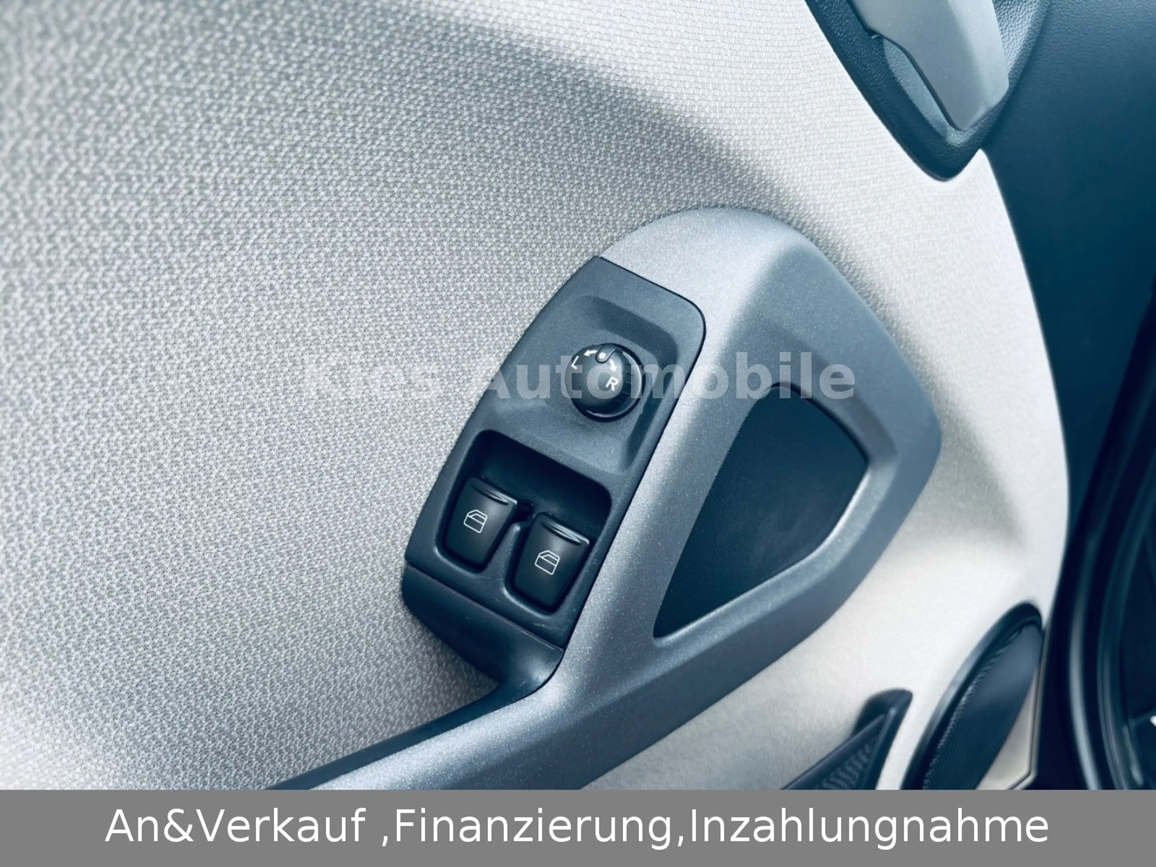 smart forTwo Passion AUTOM/SERVO/PANO/KLIMA/ALLWETTER — photo 13