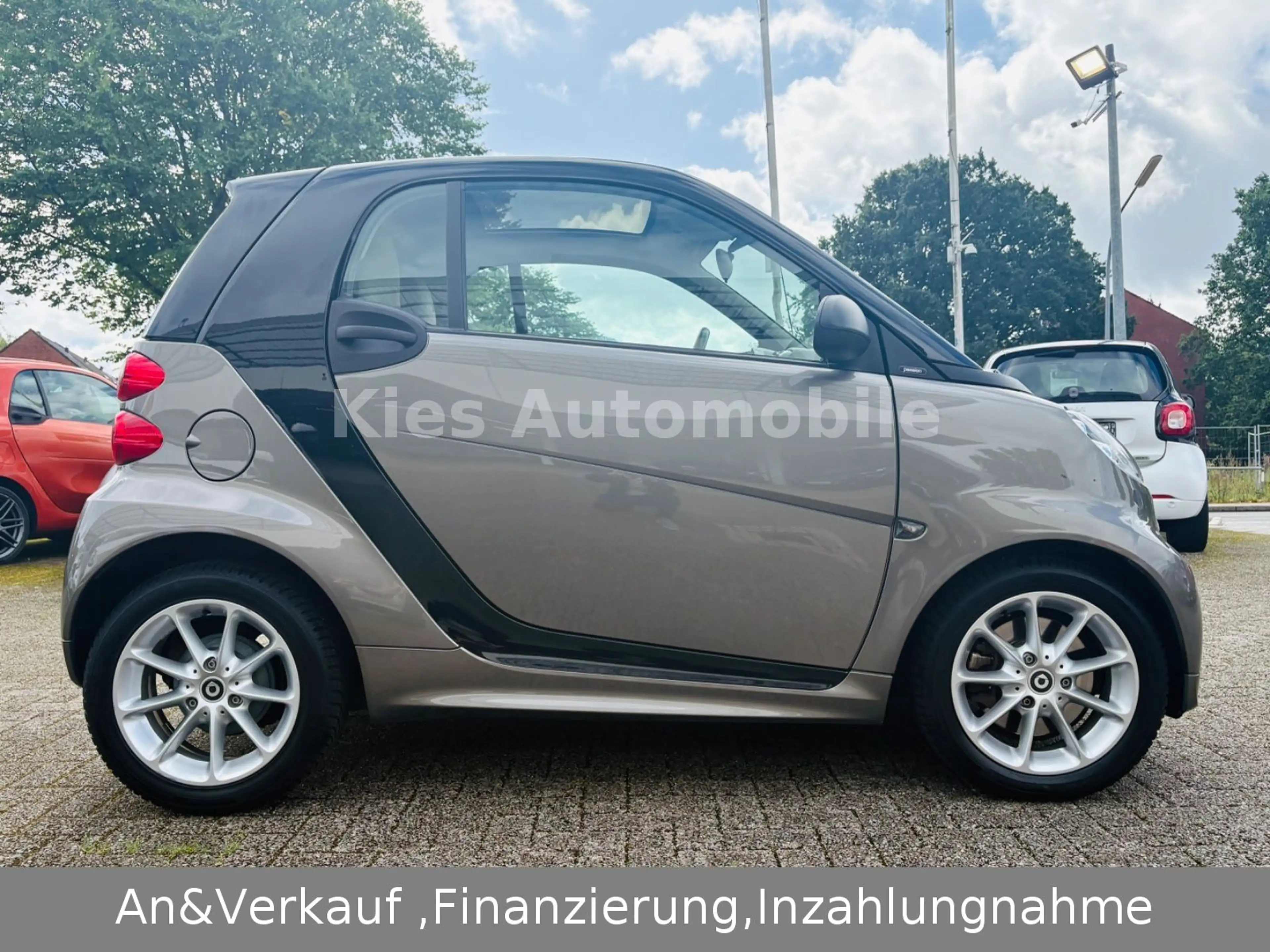 smart forTwo Passion AUTOM/SERVO/PANO/KLIMA/ALLWETTER — photo 7