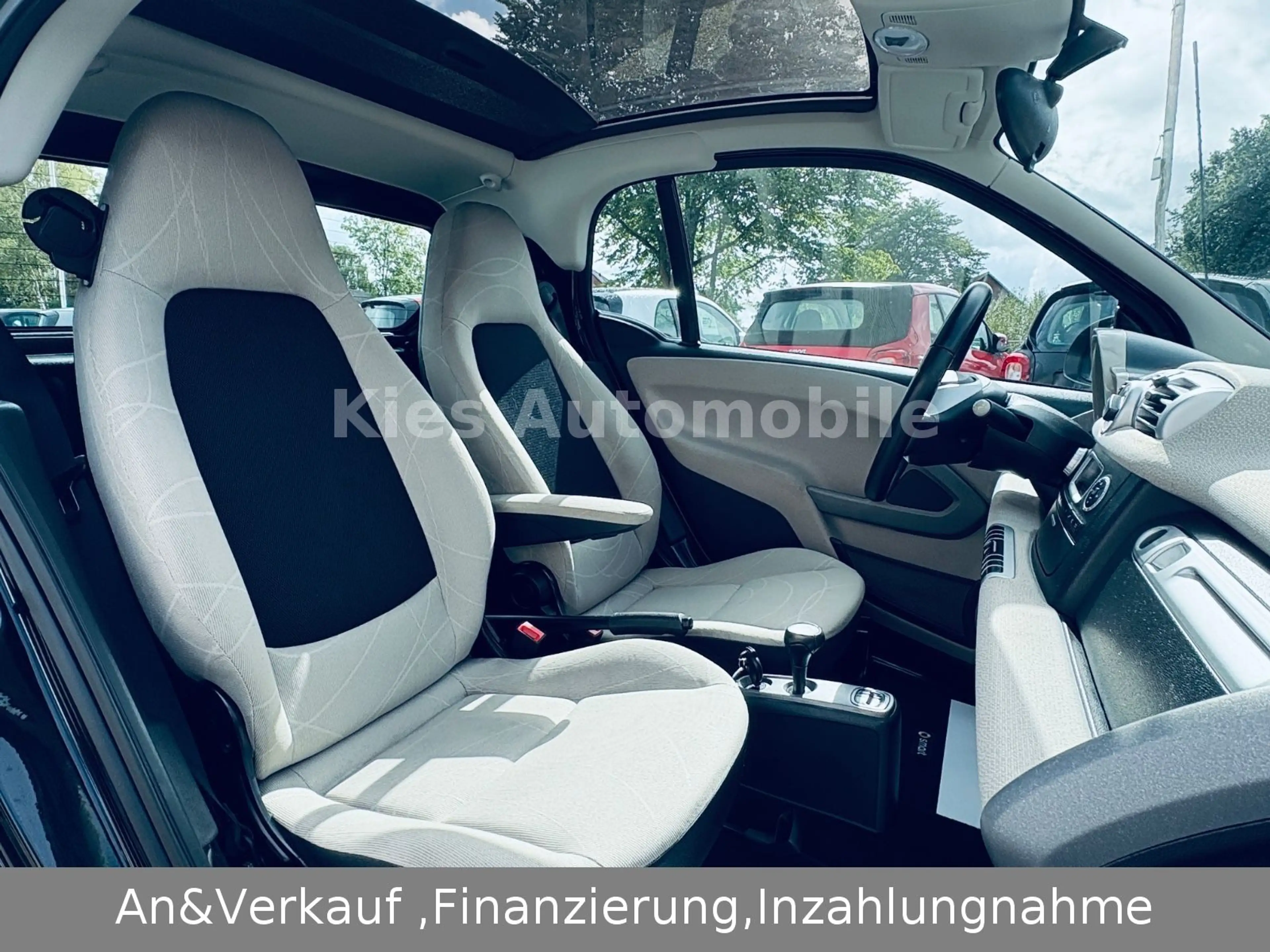 smart forTwo Passion AUTOM/SERVO/PANO/KLIMA/ALLWETTER — photo 11