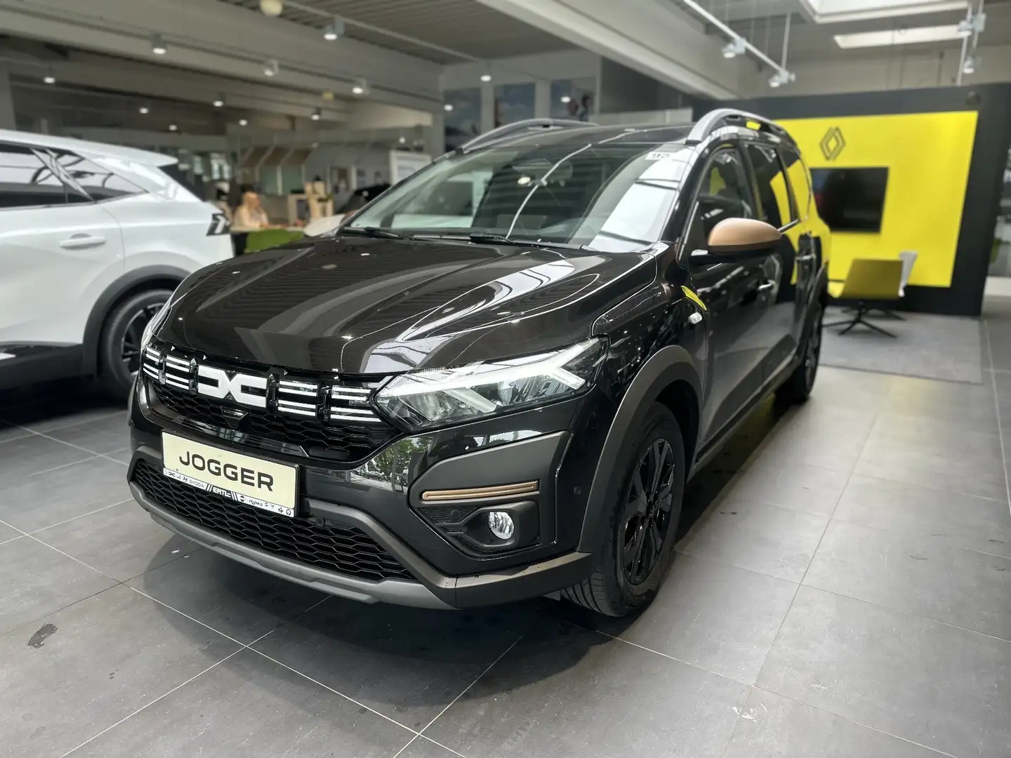 Dacia Jogger Extreme+ ECO-G 100 Schwarz - 1