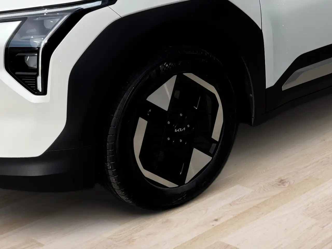 Kia EV3 81,4 kWh Business- Drive Wise ADAS Pack 4