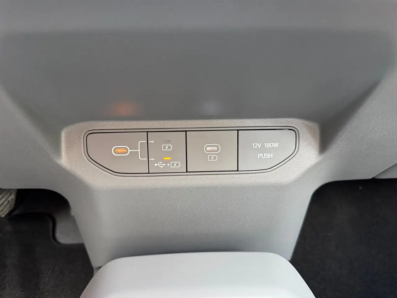 Kia EV3 81,4 kWh Business- Drive Wise ADAS Pack 15