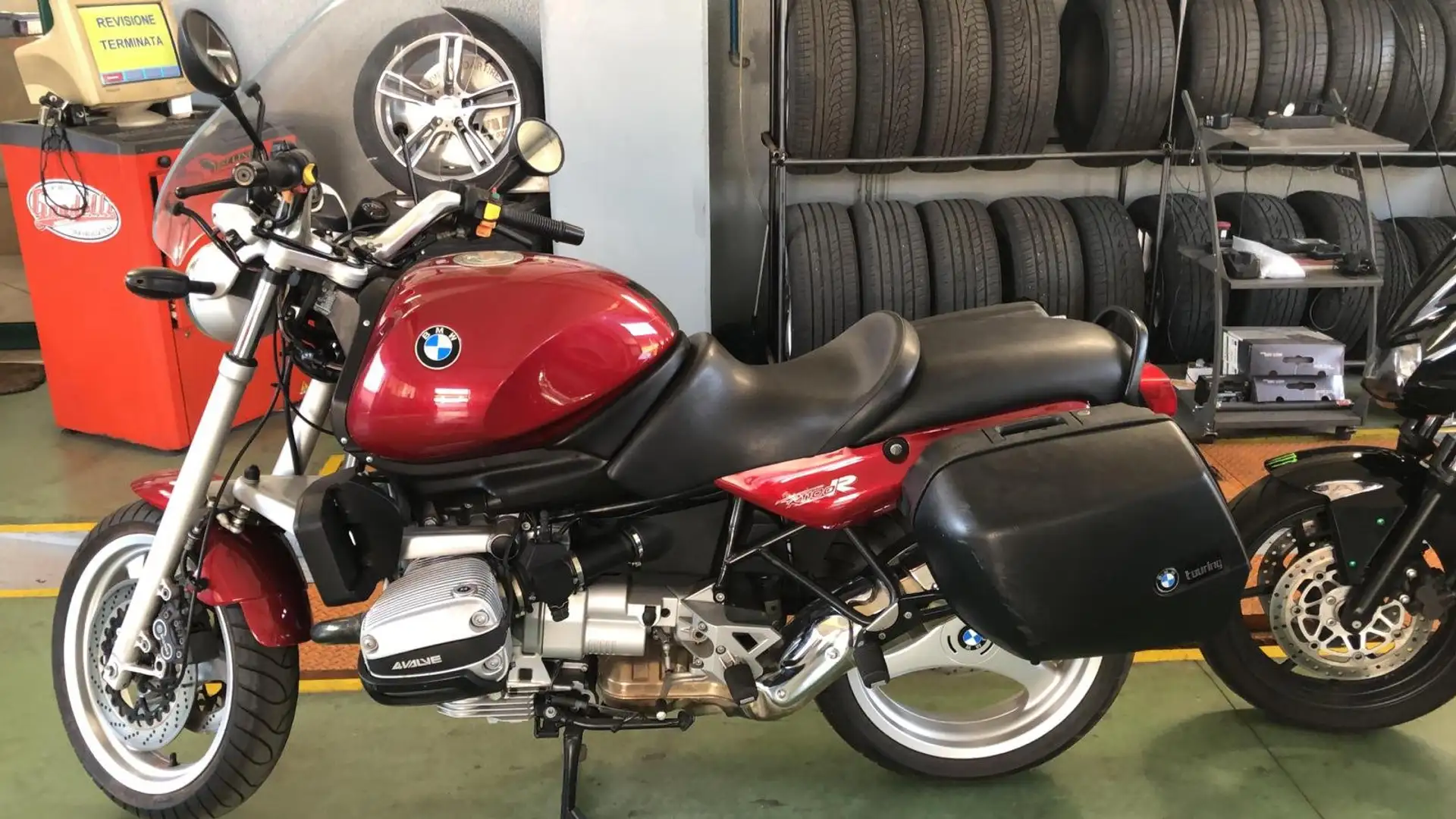 BMW R 1100 R Naker Červená - 1