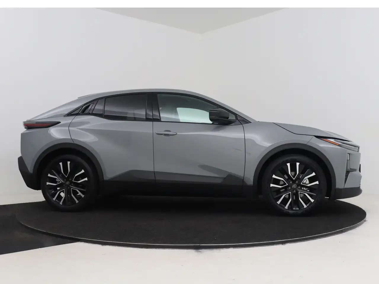 Toyota C-HR 2026 — фото 14