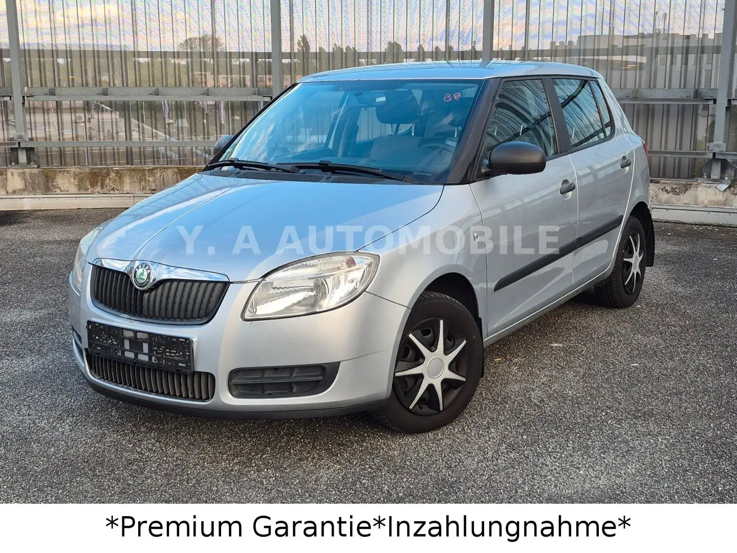 Skoda Fabia Classic*2.Hand*Rentner*Klima Silber - 1
