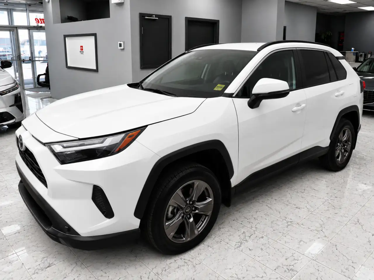 Toyota RAV 4 снимка Toyota RAV 4