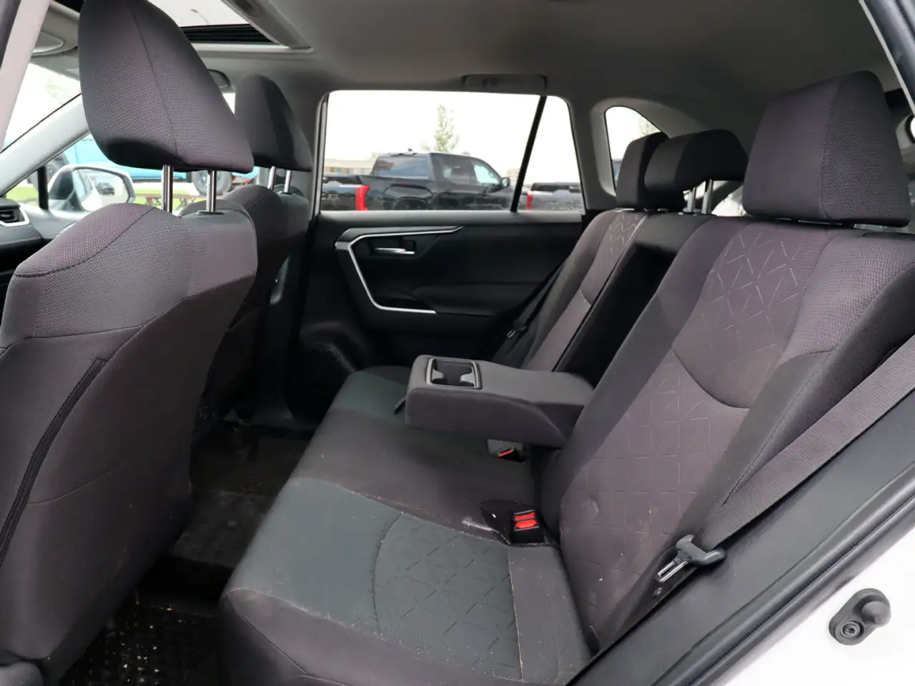 Toyota RAV 4 снимка Toyota RAV 4