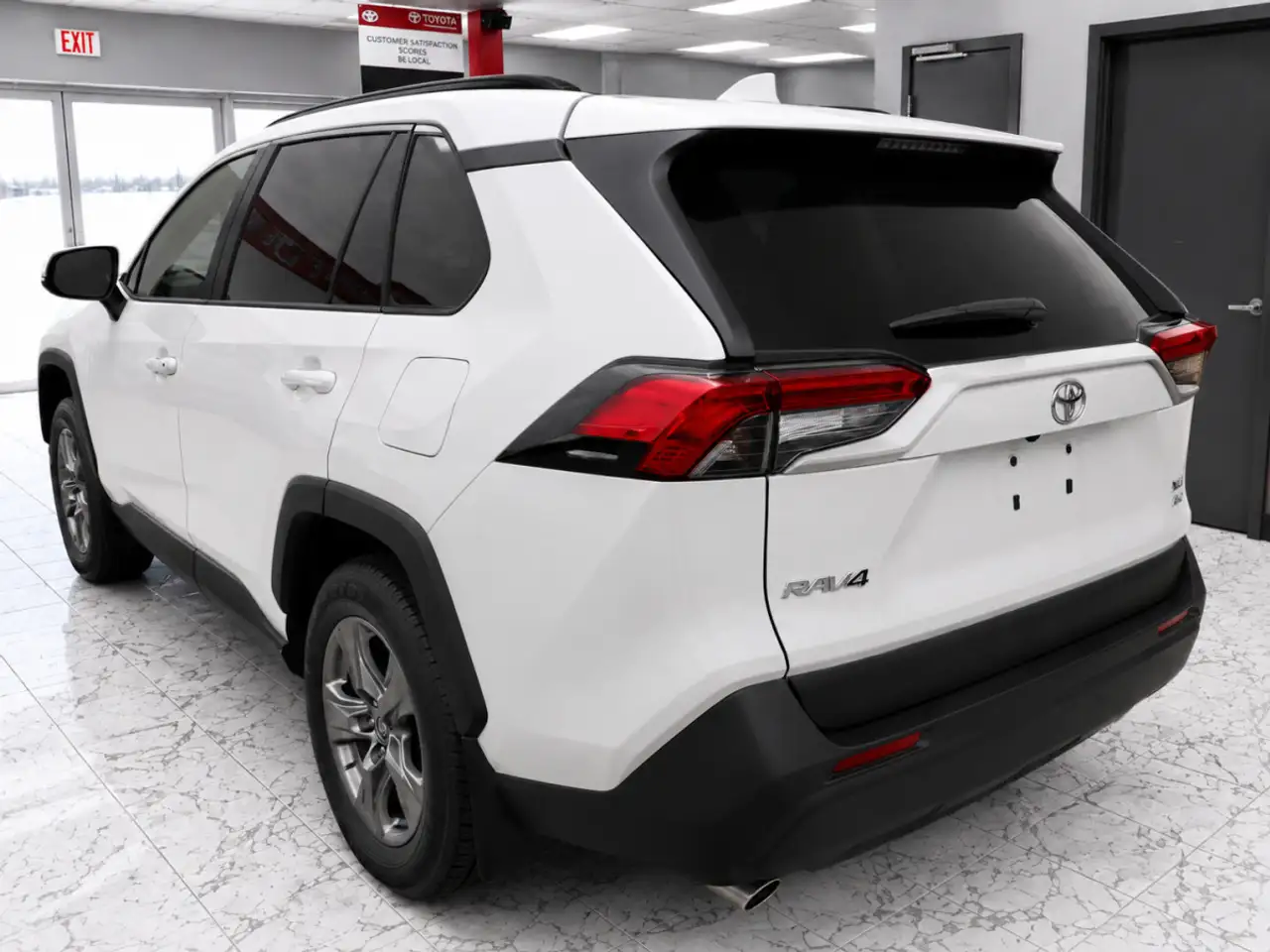 Toyota RAV 4 снимка Toyota RAV 4