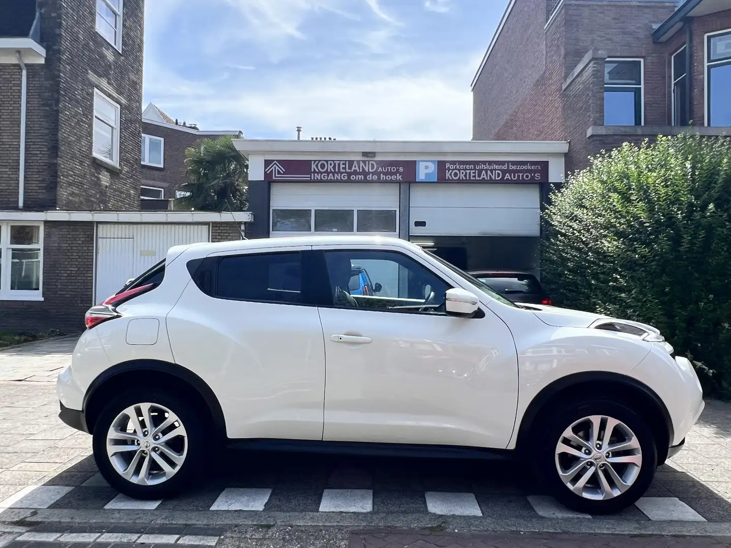 Nissan Juke 1.6 N-Connecta Wit - 2
