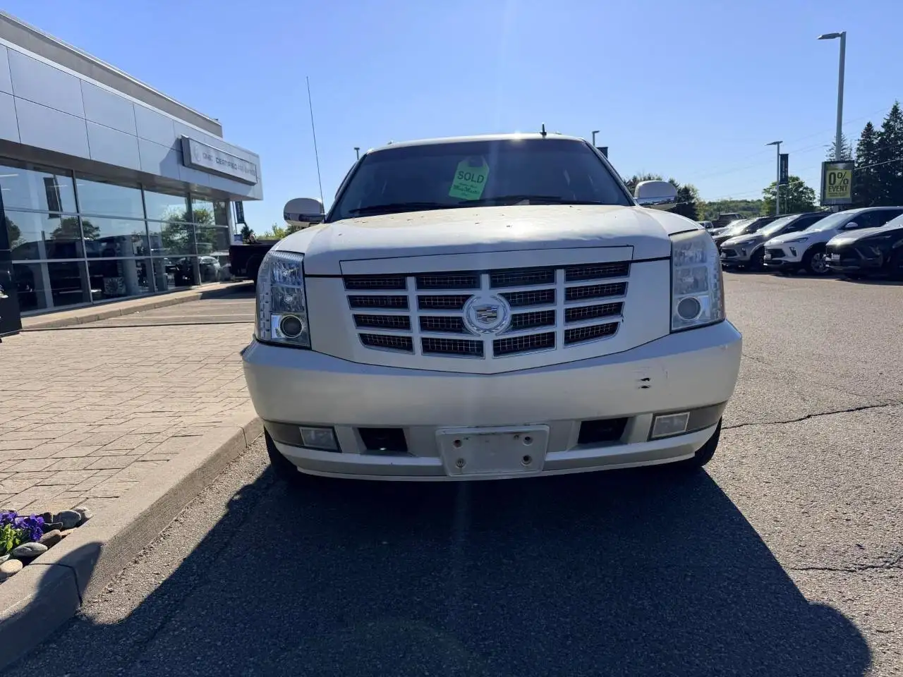 Cadillac Escalade photo Cadillac Escalade