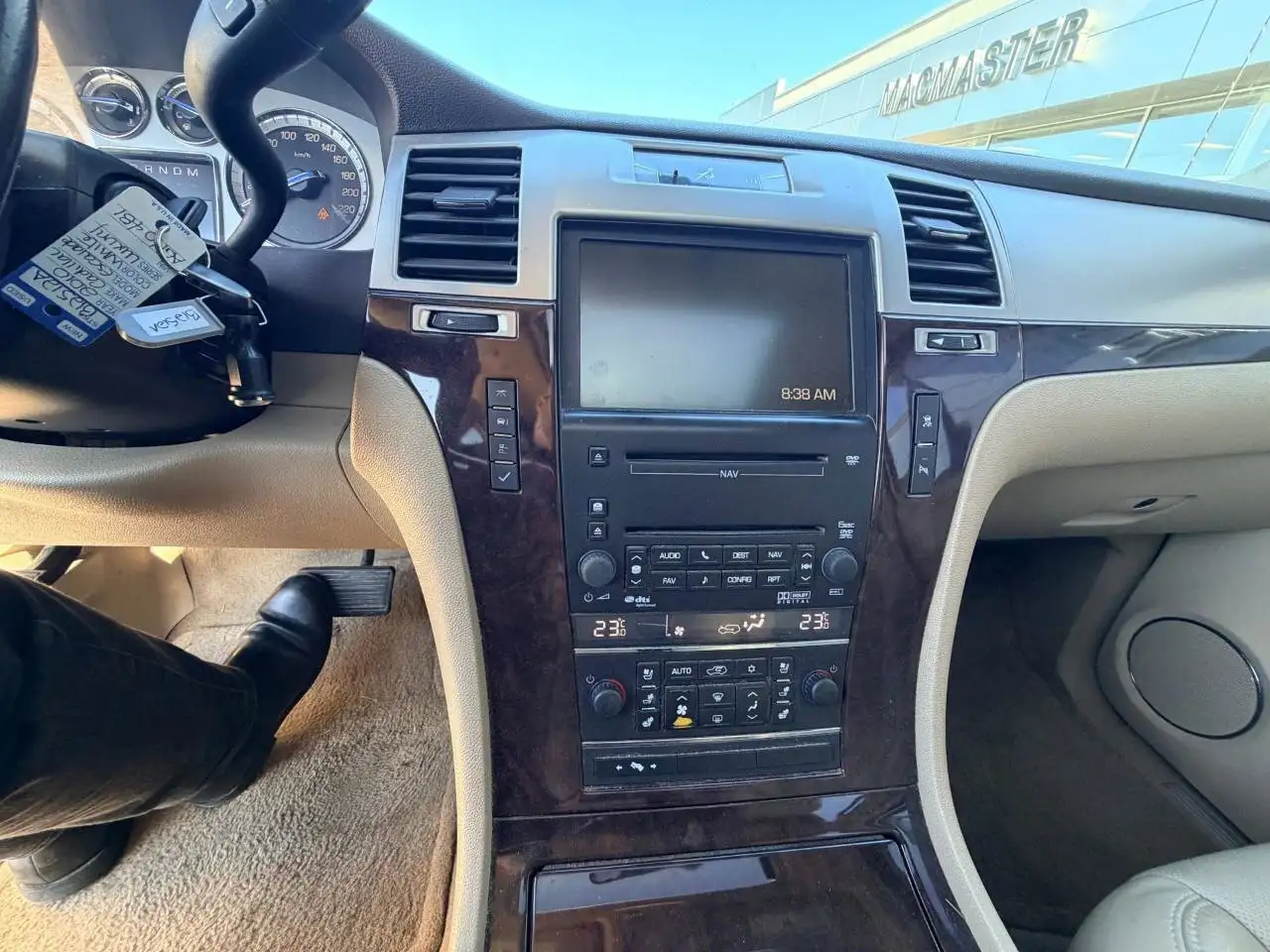 Cadillac Escalade photo Cadillac Escalade