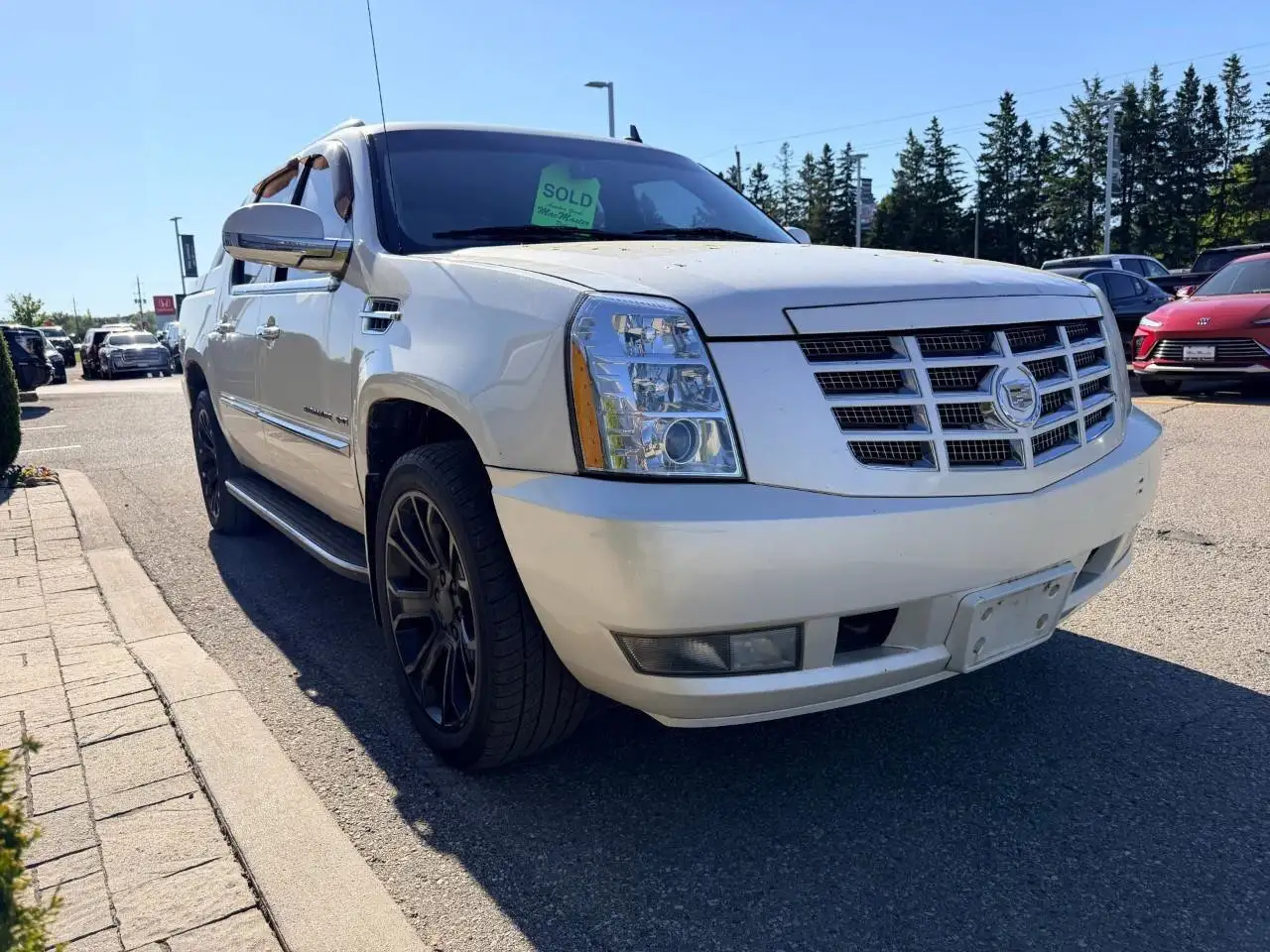 Cadillac Escalade photo Cadillac Escalade