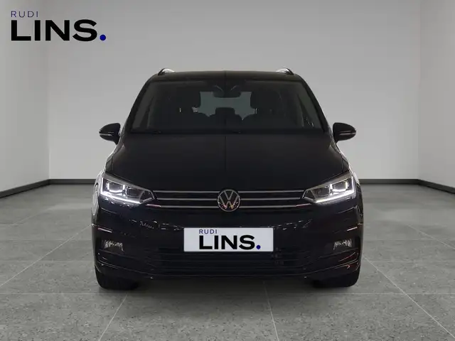 Volkswagen Touran view 8