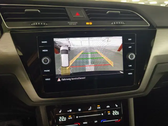 Volkswagen Touran view 17