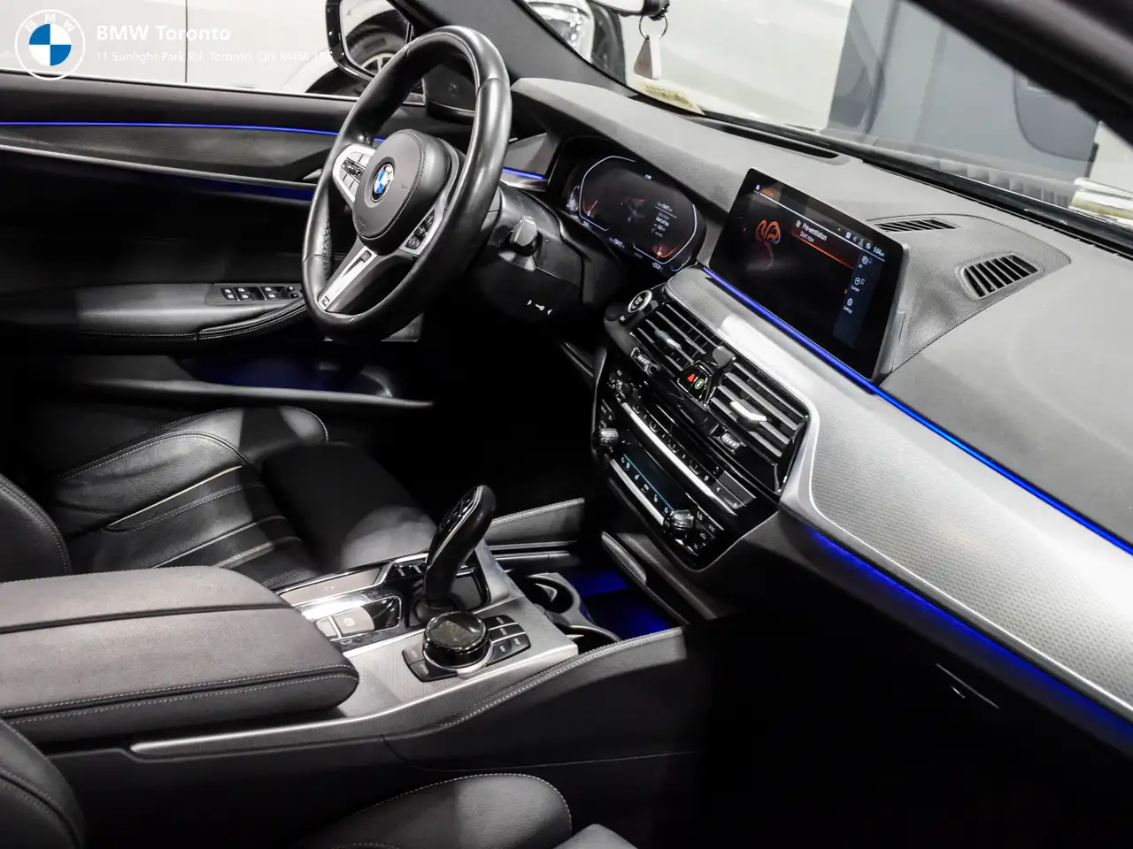 BMW 5 Series снимка BMW 5 Series