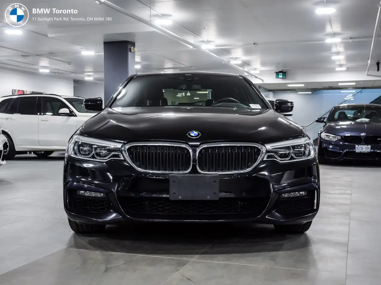 BMW 5 Series снимка BMW 5 Series