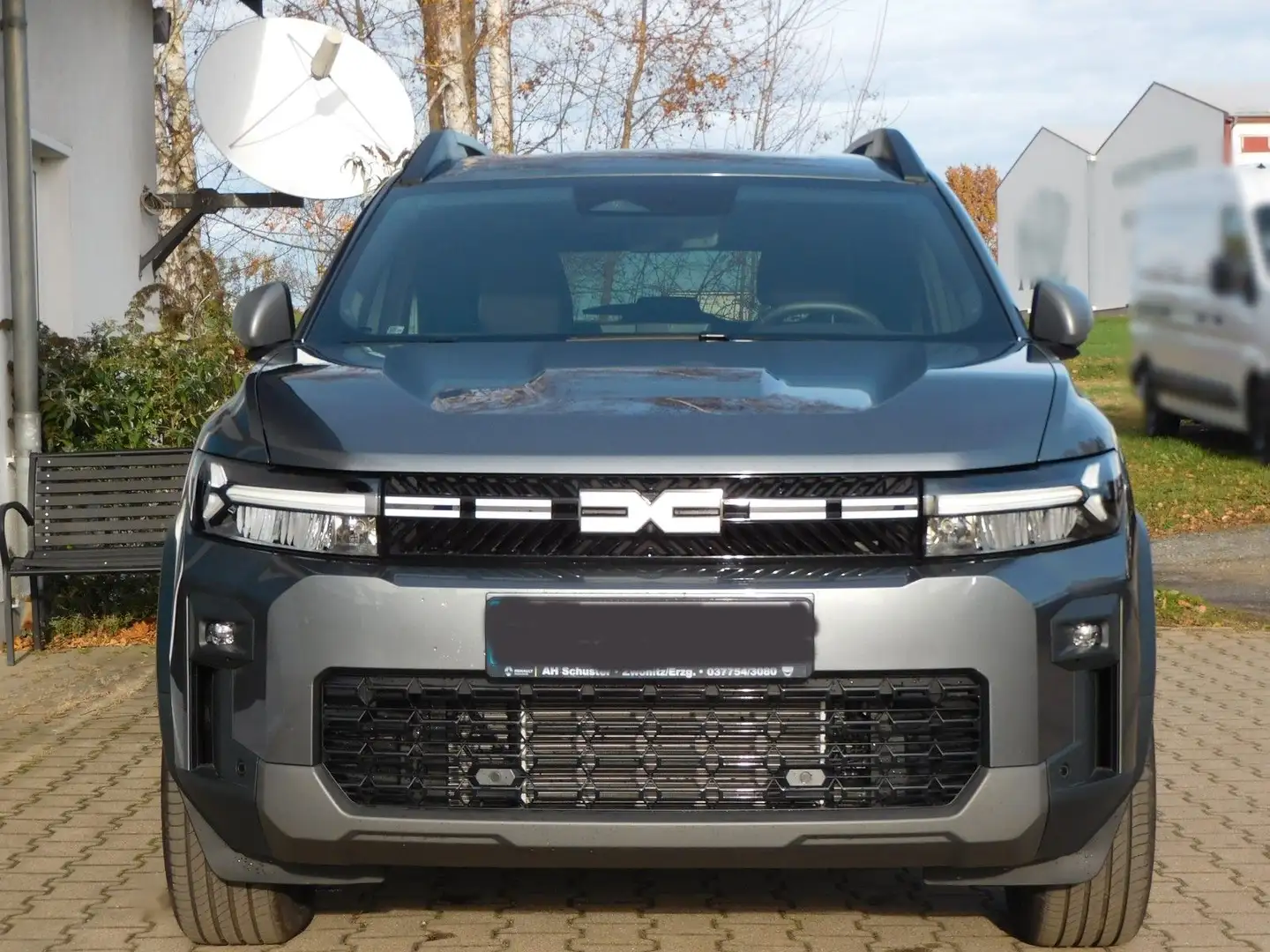 Dacia Bigster Hybrid 155 Journey Grau - 2