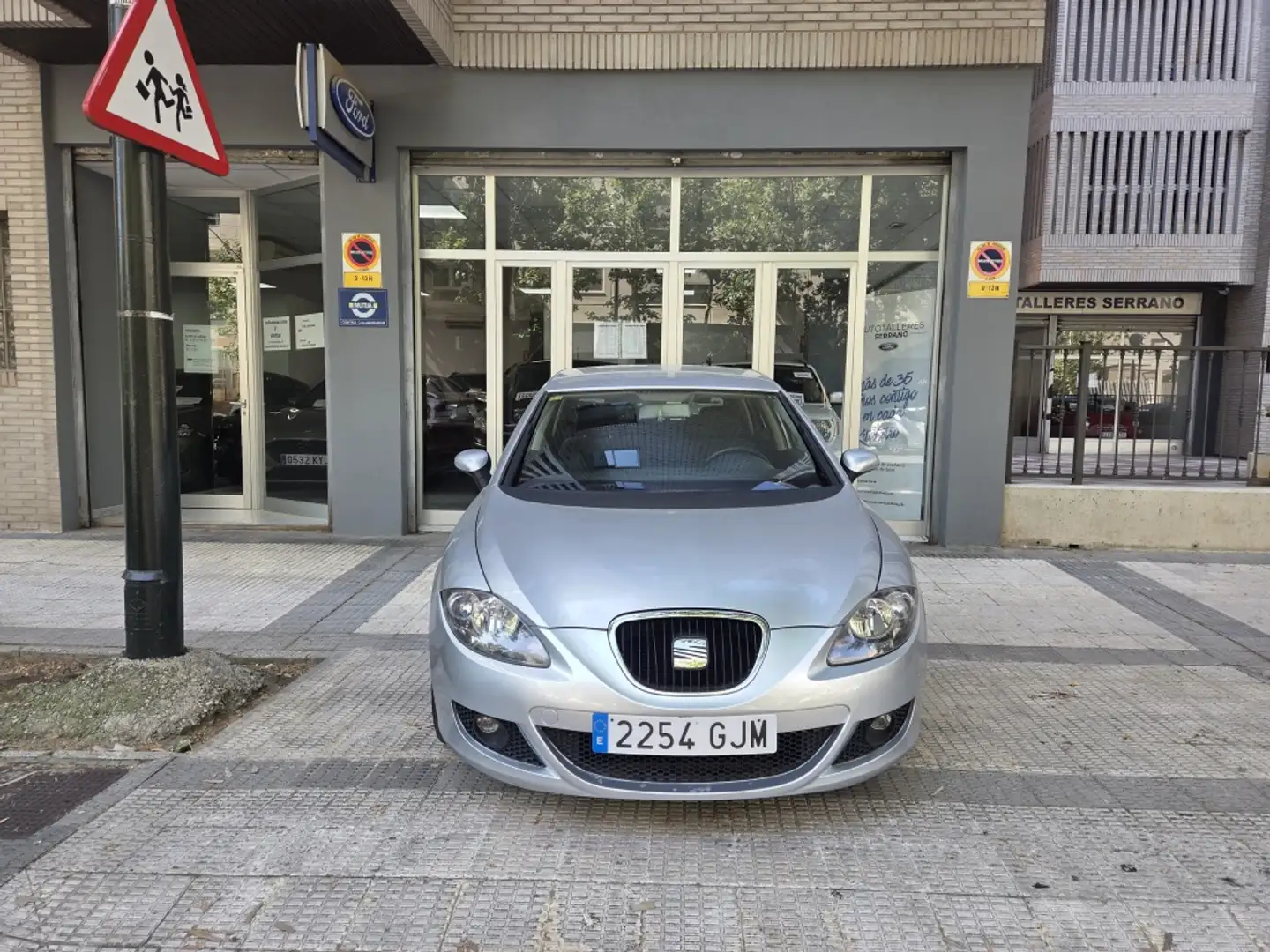 SEAT Leon 1.9TDI Stylance Plateado - 2