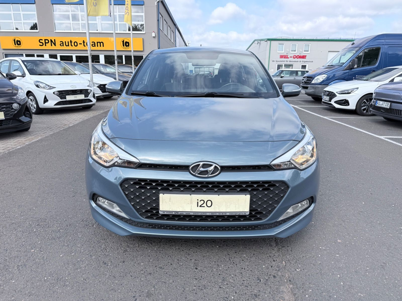 Hyundai i20 YES! SHZ/KLIMA/LENKRADHEIZUNG — photo 2