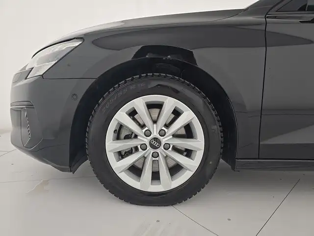 Audi A3 view 9