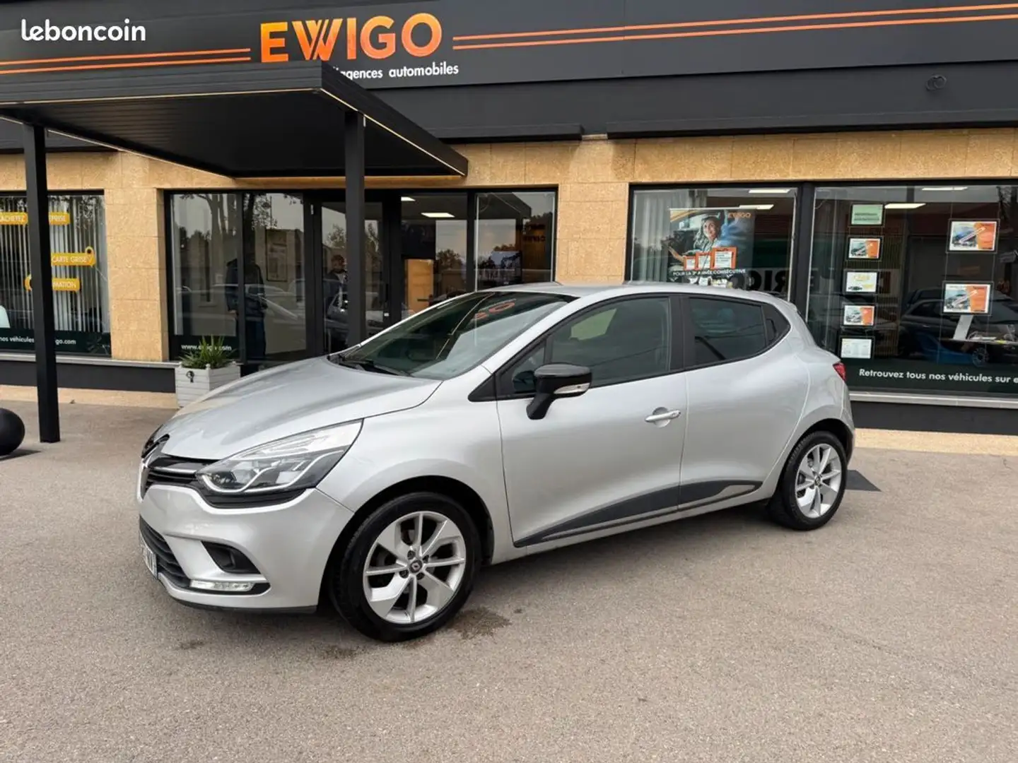Renault Clio 0.9 tce 90 zen -21 Gris - 2