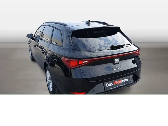 Seat Leon Leon view 3