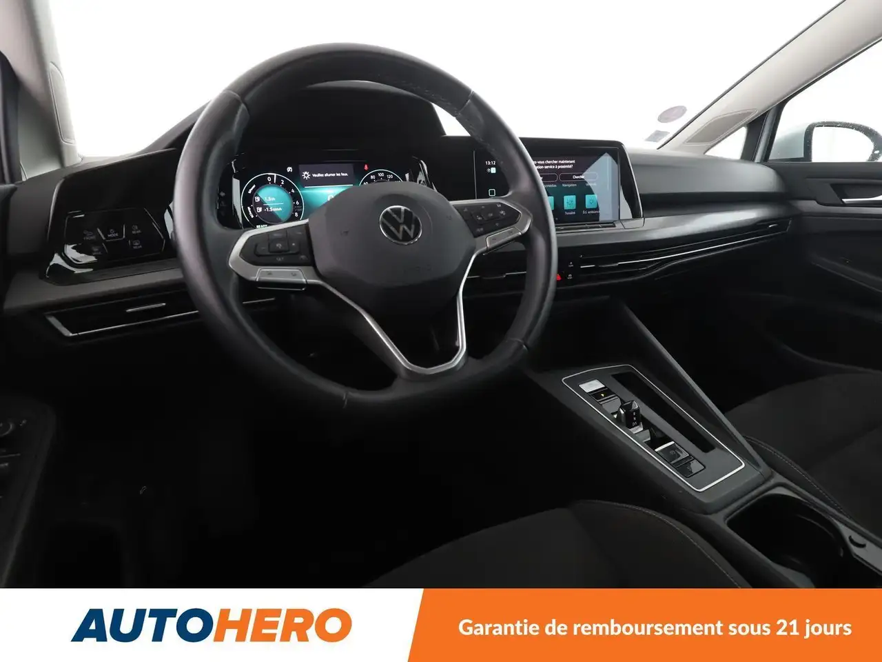 Volkswagen Golf Standard Model — photo 11