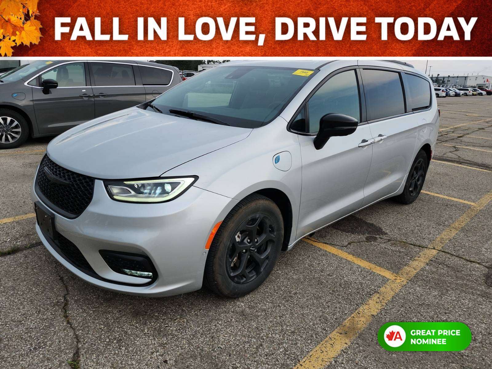  2024 Chrysler Pacifica Hybrid Premium S Appearance FWD   
