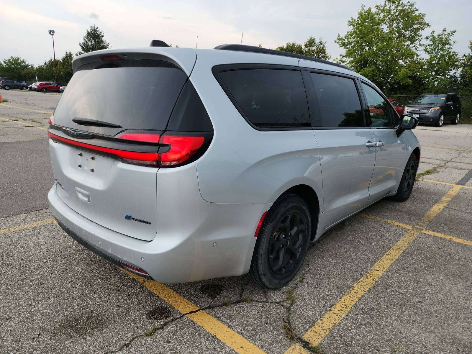 2024 Chrysler Pacifica