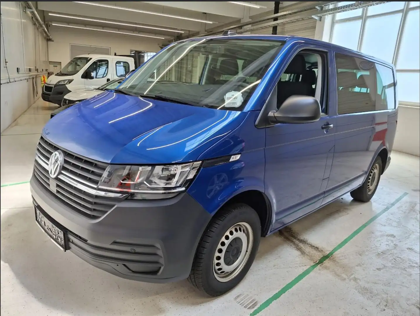 Volkswagen T6.1 Multivan 9 Posti 2.0 TDI 150Cv E6 4x4 cambio automatico Blu/Azzurro - 1