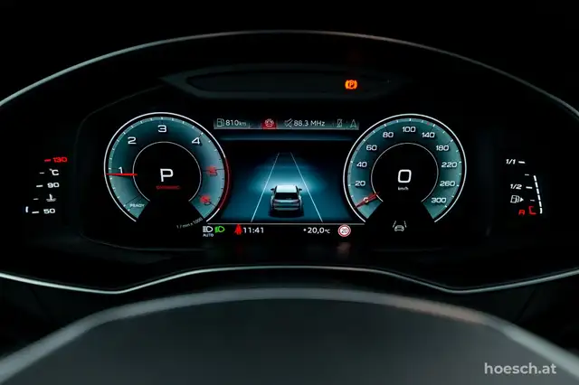 Audi A6 view 11