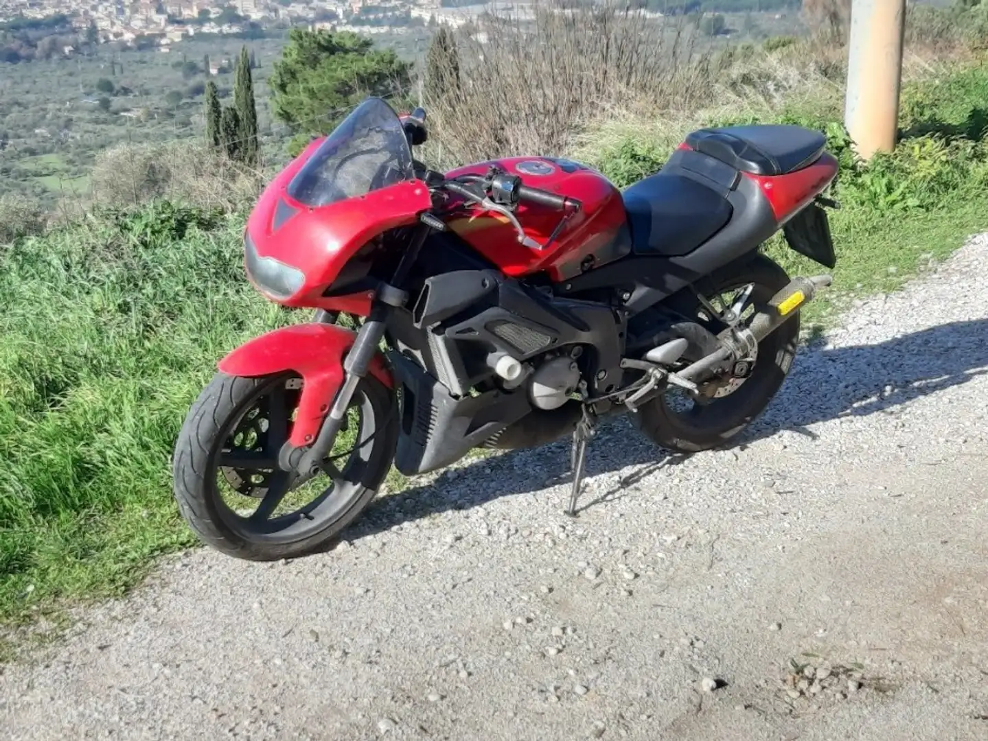 Aprilia RS 125 Tuono Rojo - 1