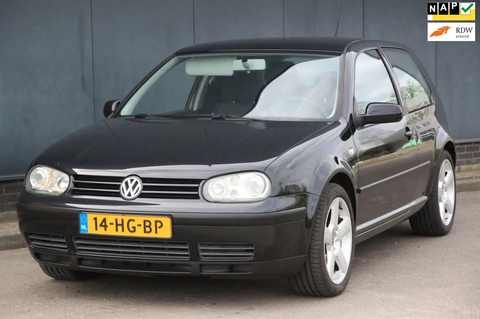 Volkswagen Golf 1.9 TDI Trendline Airco/Cruise/Trekhaak afneembaar Noir - 1
