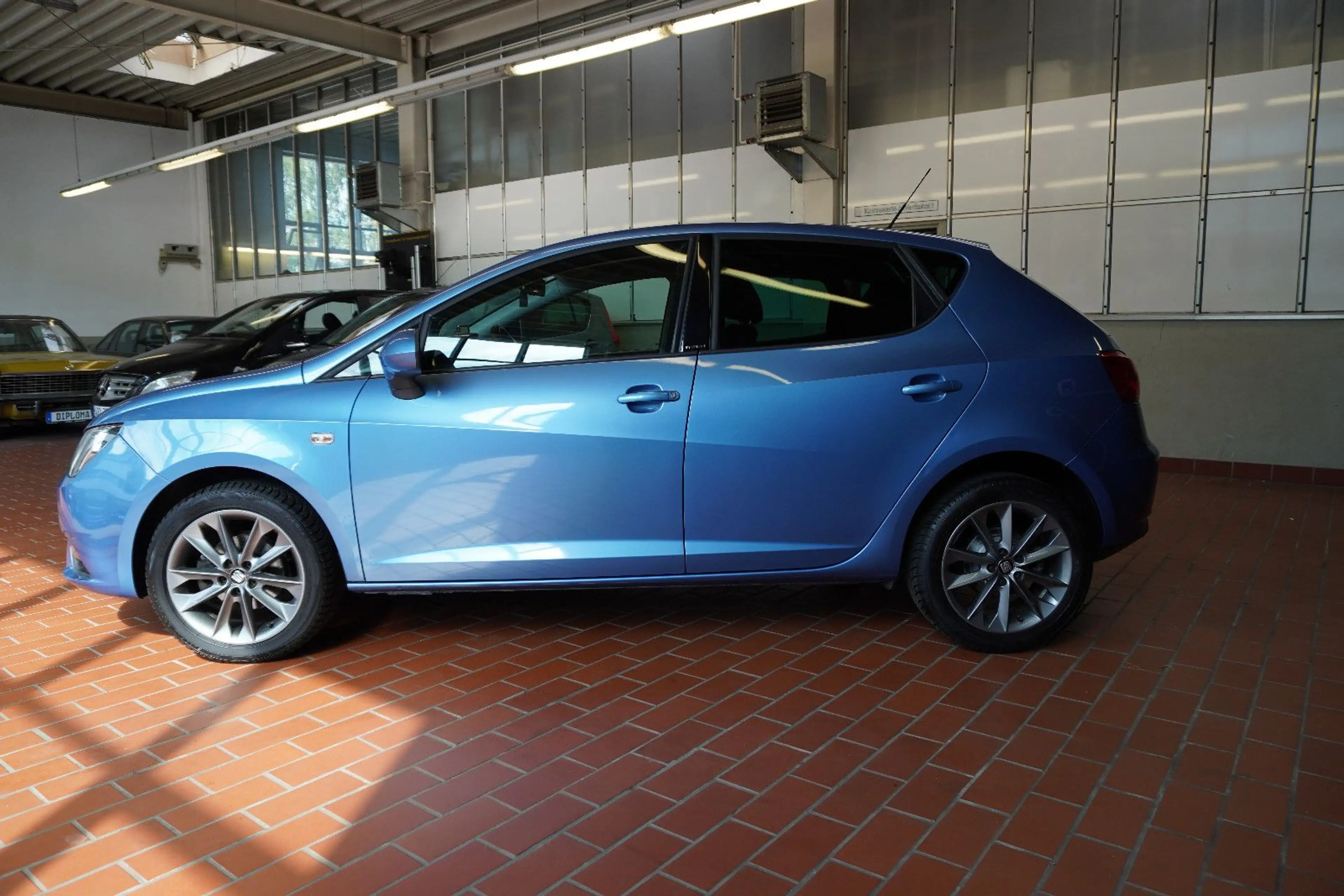 SEAT Ibiza 1.2 TSI i-Tech-Navi/SHZ/Allwetter — photo 5
