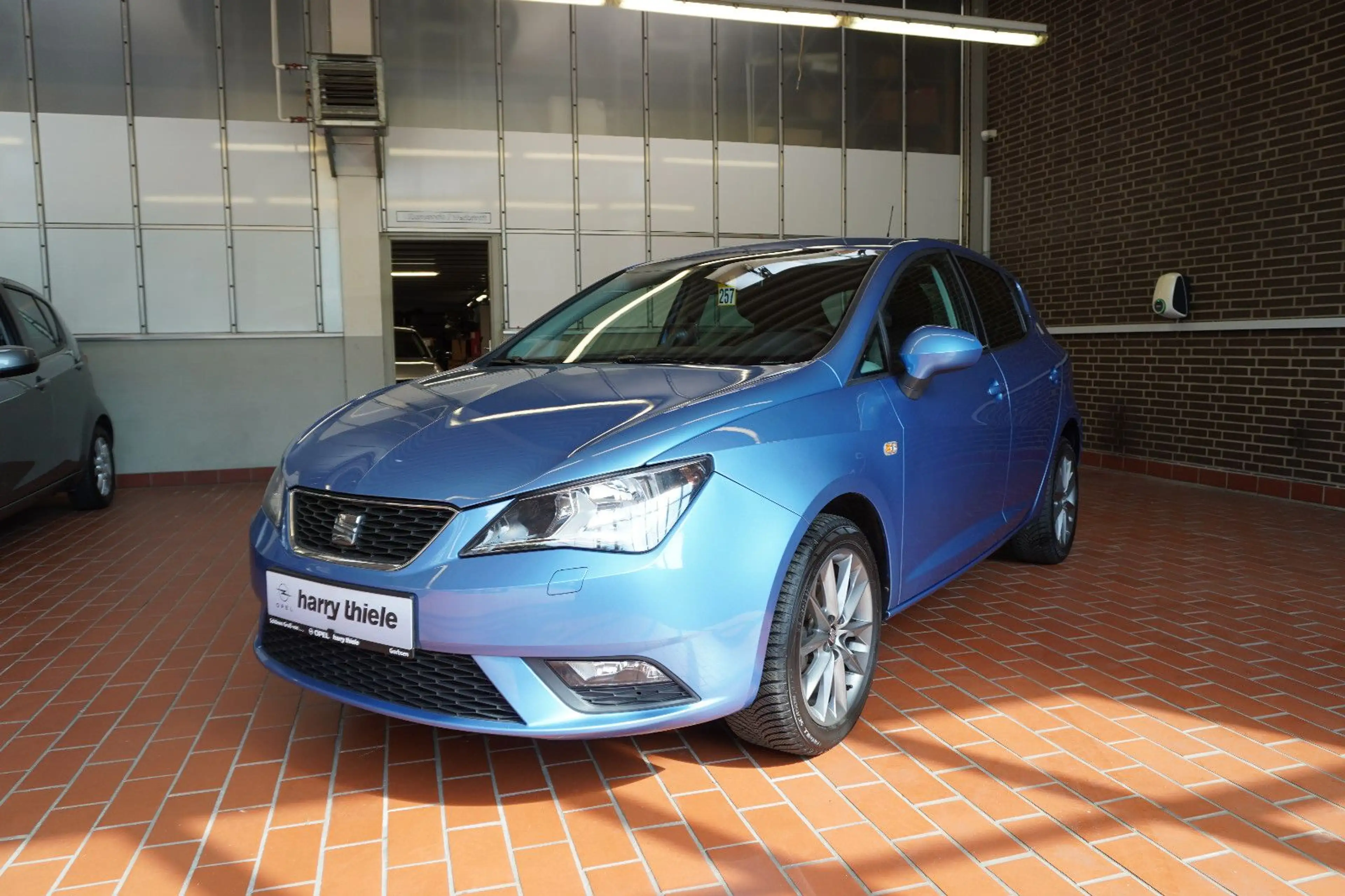 SEAT Ibiza 1.2 TSI i-Tech-Navi/SHZ/Allwetter — photo 6