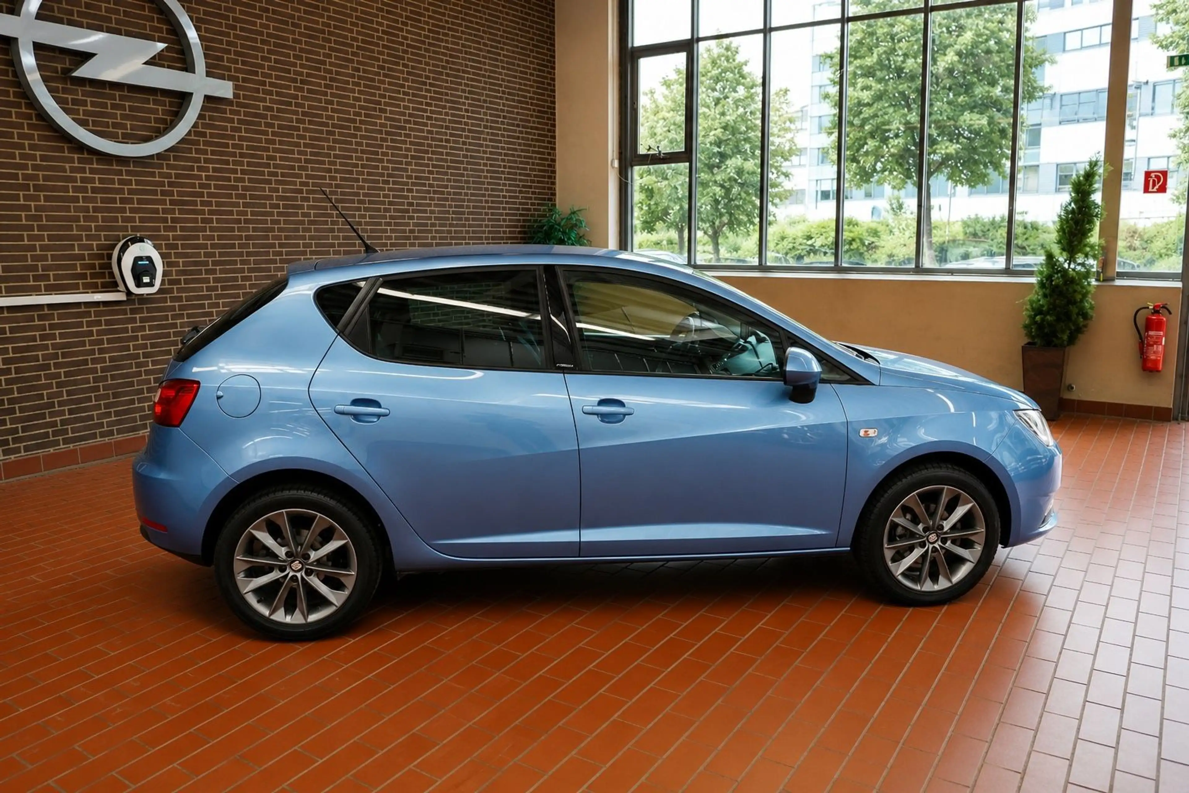 SEAT Ibiza 1.2 TSI i-Tech-Navi/SHZ/Allwetter — photo 2