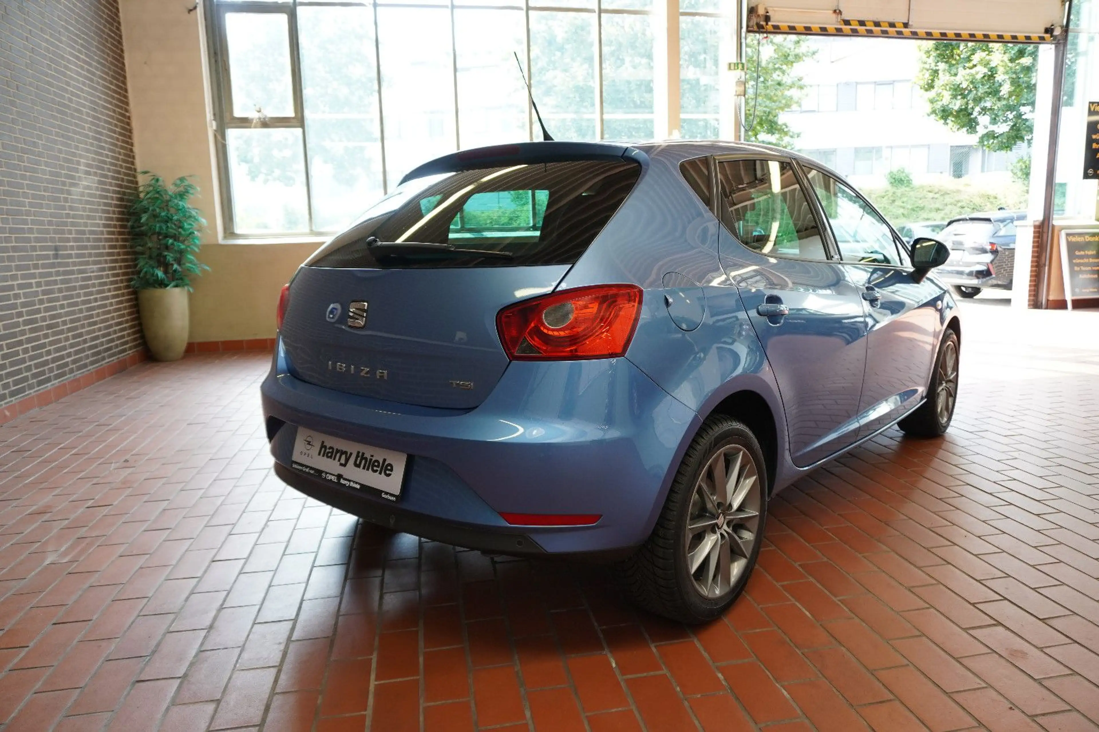 SEAT Ibiza 1.2 TSI i-Tech-Navi/SHZ/Allwetter — photo 3