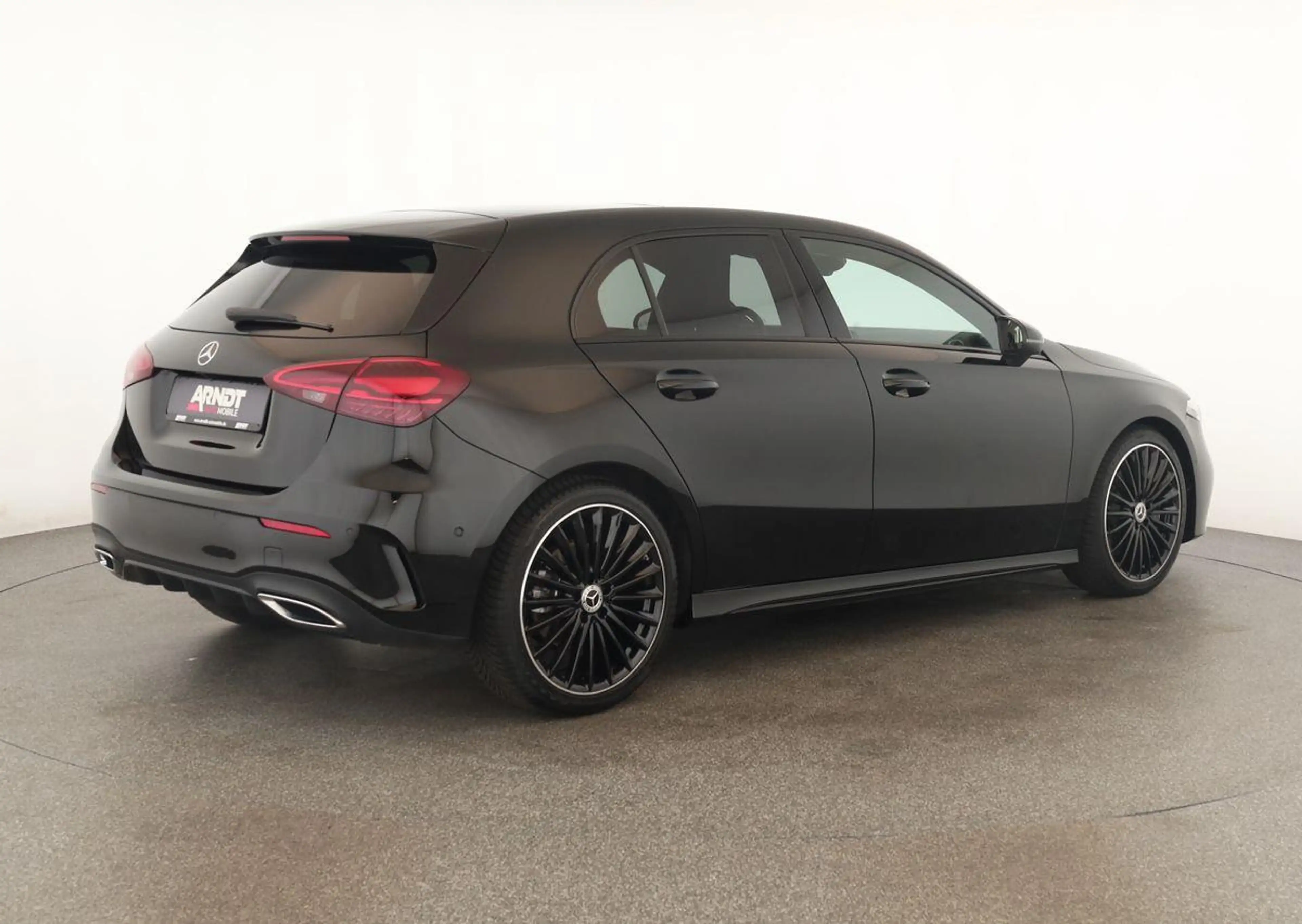 Mercedes-Benz A 220 d 8G AMG Advanced Matrix Pano Navi ACC Kam — photo 5