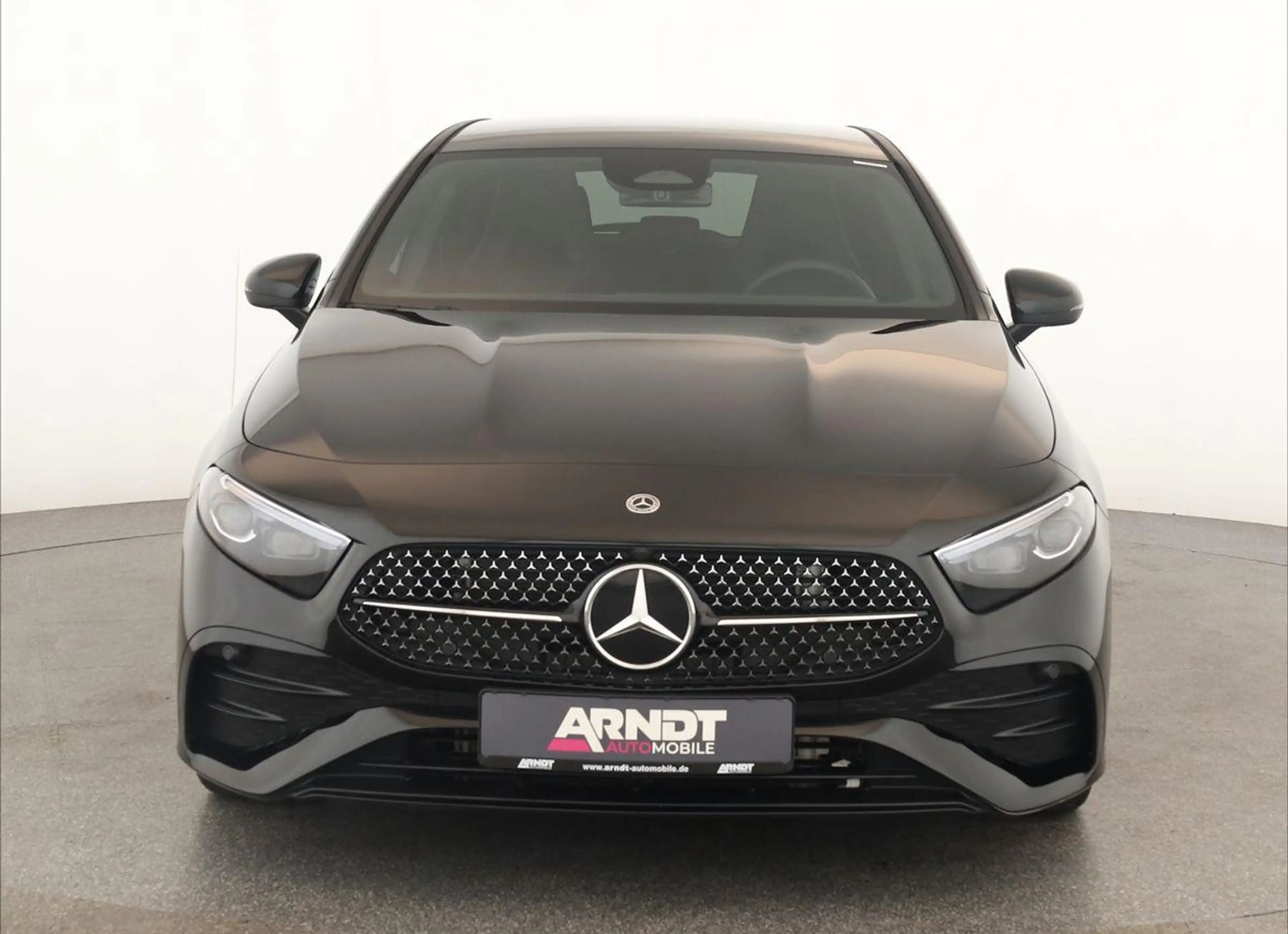 Mercedes-Benz A 220 d 8G AMG Advanced Matrix Pano Navi ACC Kam — photo 3