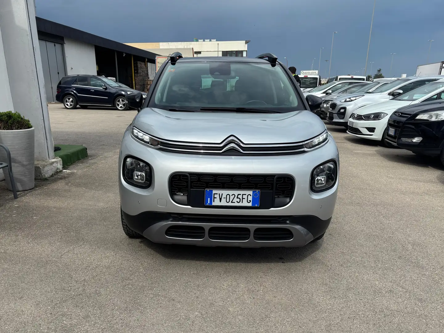 Citroen C3 C3 Aircross 1.5 bluehdi Shine s Grijs - 2