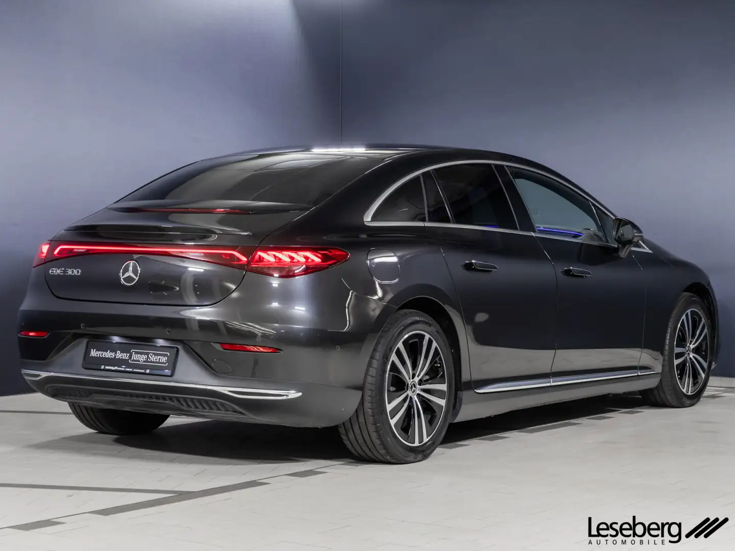 Mercedes-Benz EQE 300 EQE 300 Electric Art /DIG.LIGHT/AHK/Distro/360°/ Grau - 2