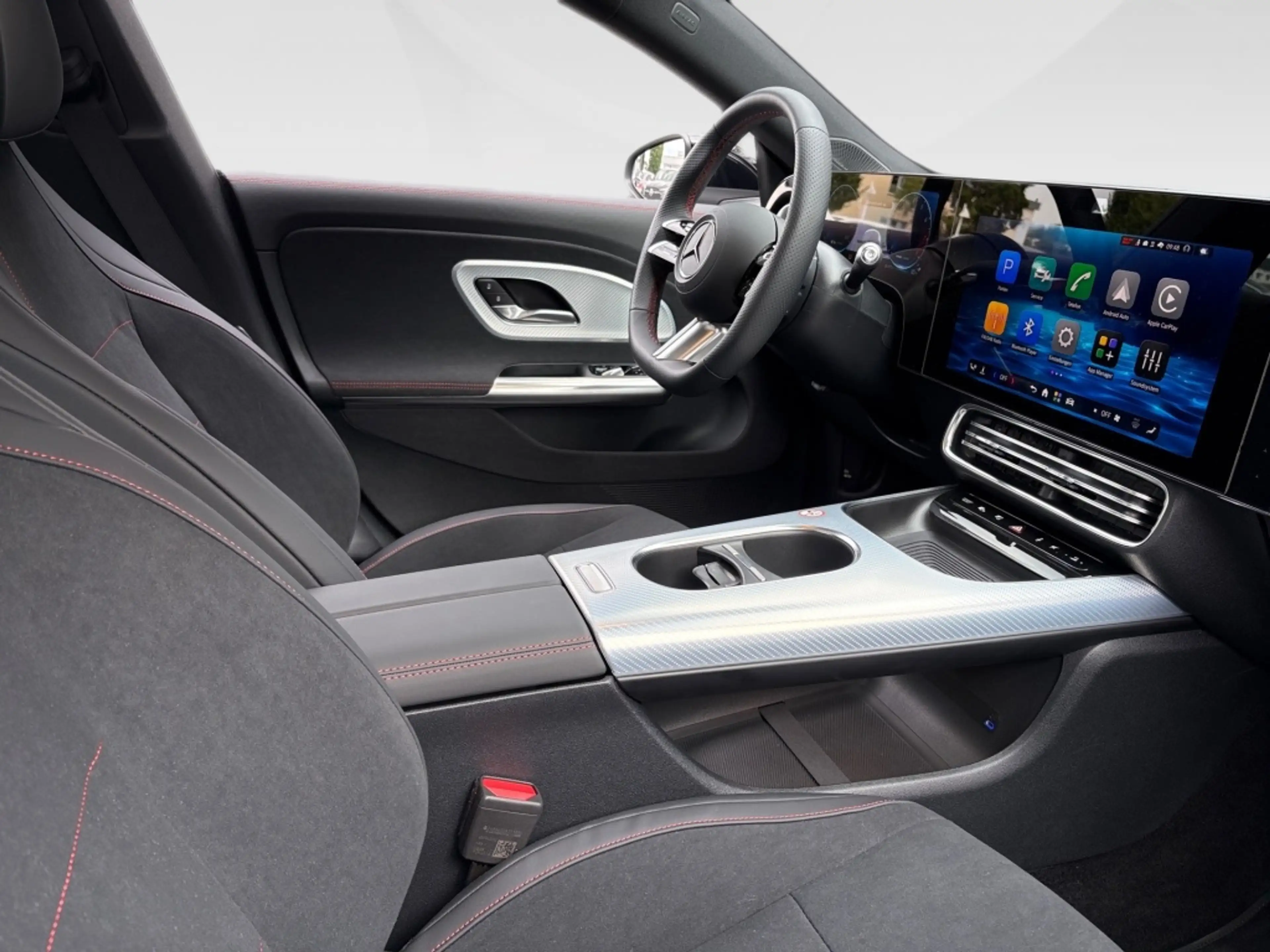 Mercedes-Benz CLA 180 AMG-Line+Pano+DISTRON+KEYLESS+MULTIBEAM — photo 10