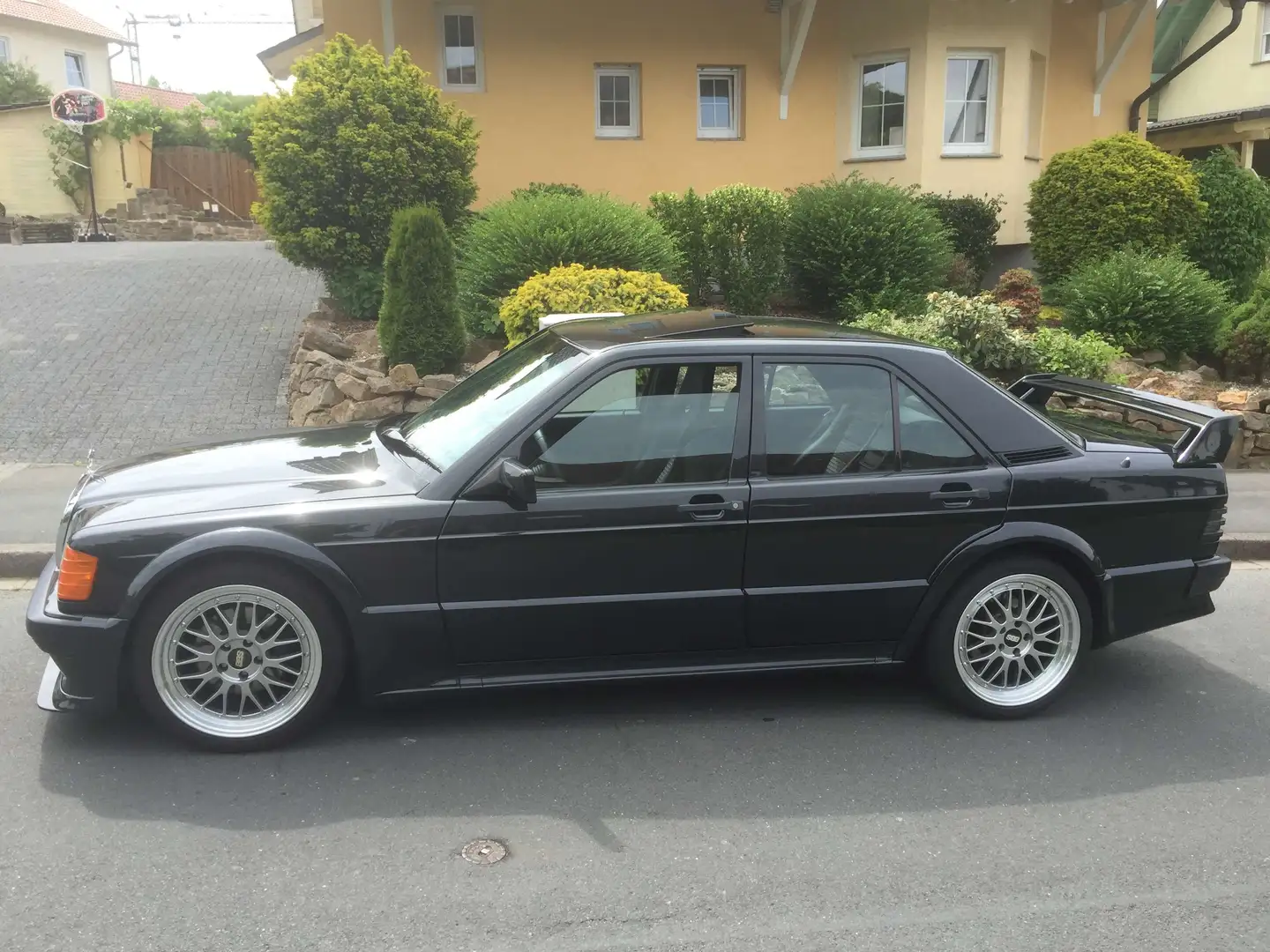 Mercedes-Benz 190 190 E 2.5-16 - 2