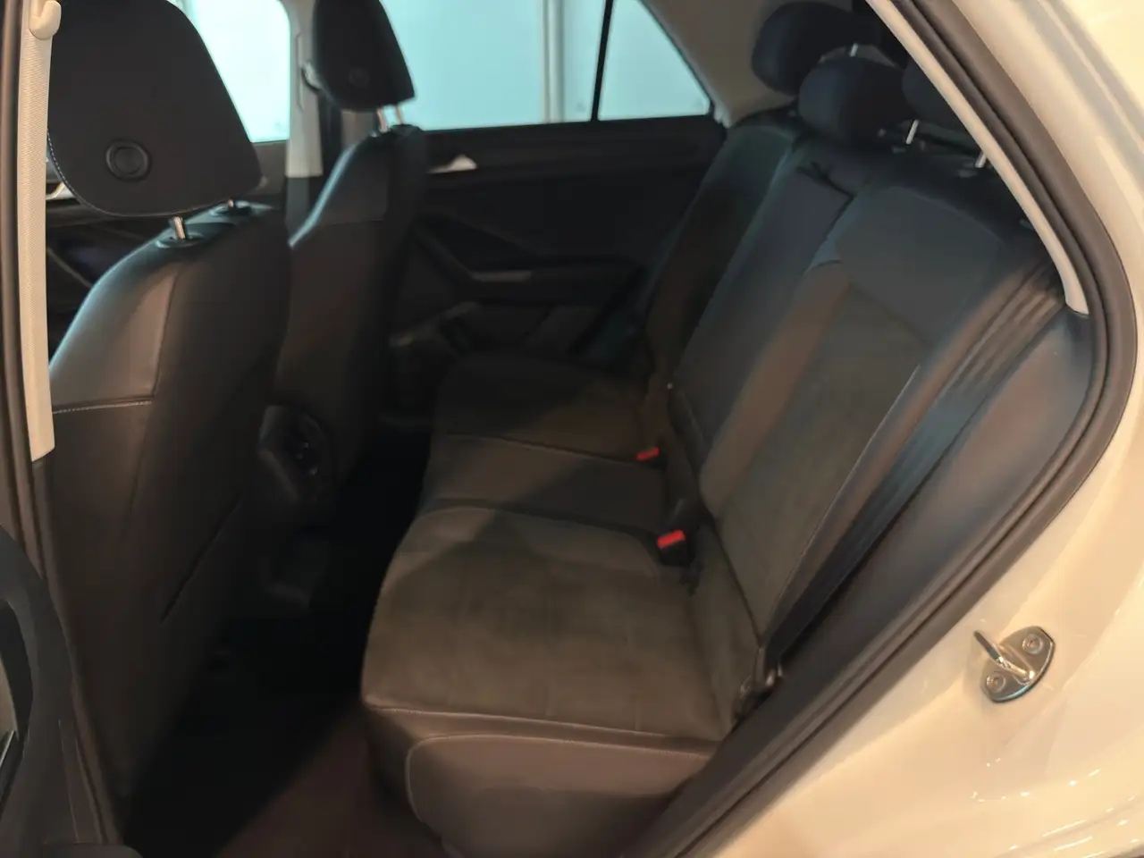 Volkswagen T-Roc 1.5 TSI Style AHK, Navi, R.-Kamera, миниатюра 19