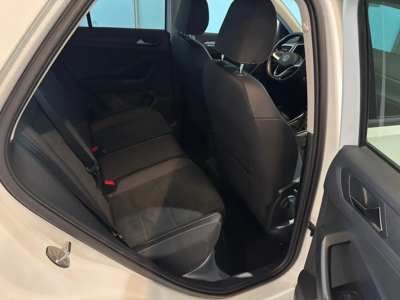 Volkswagen T-Roc 1.5 TSI Style AHK, Navi, R.-Kamera, миниатюра 21
