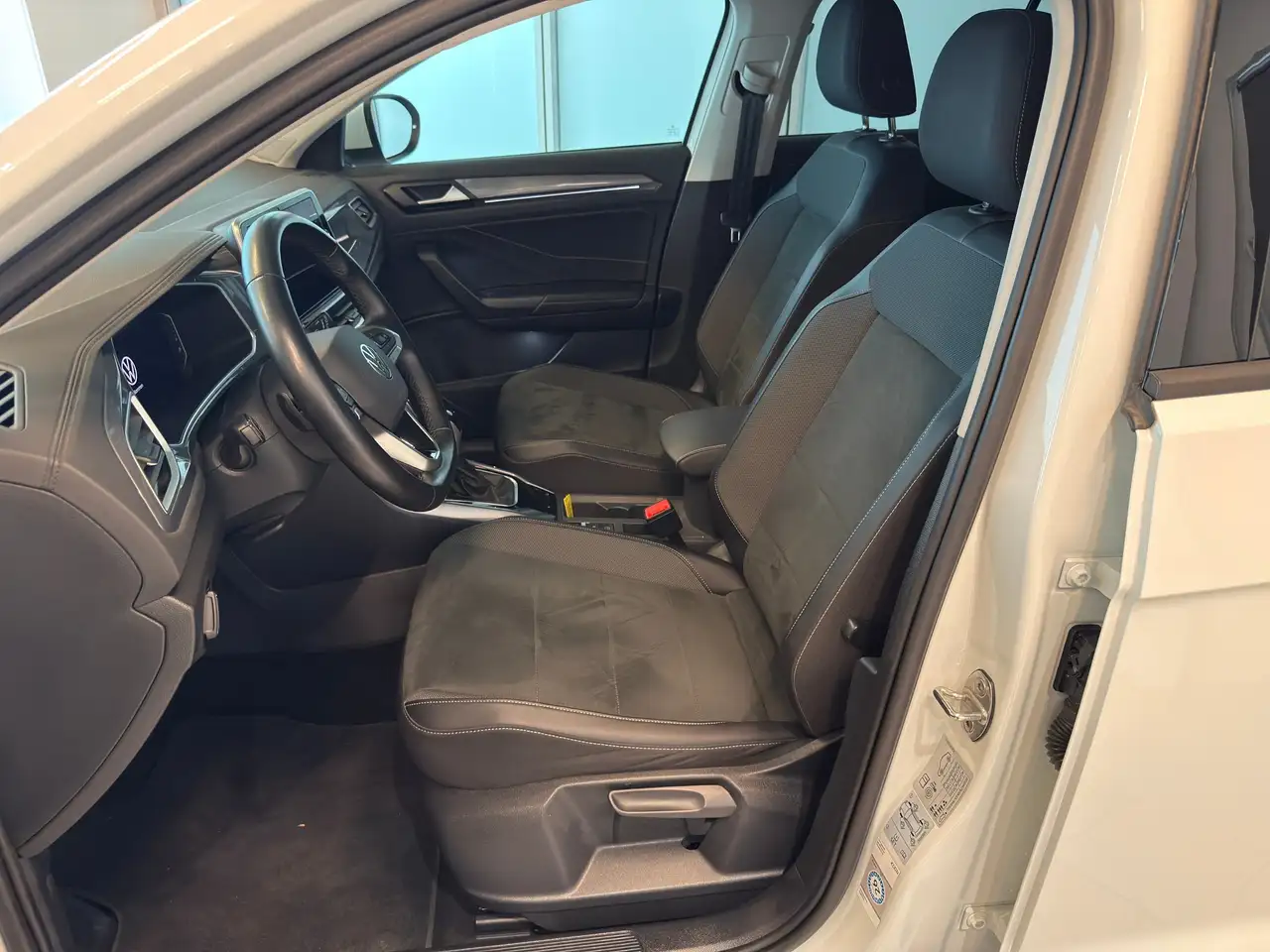 Volkswagen T-Roc 1.5 TSI Style AHK, Navi, R.-Kamera, миниатюра 18