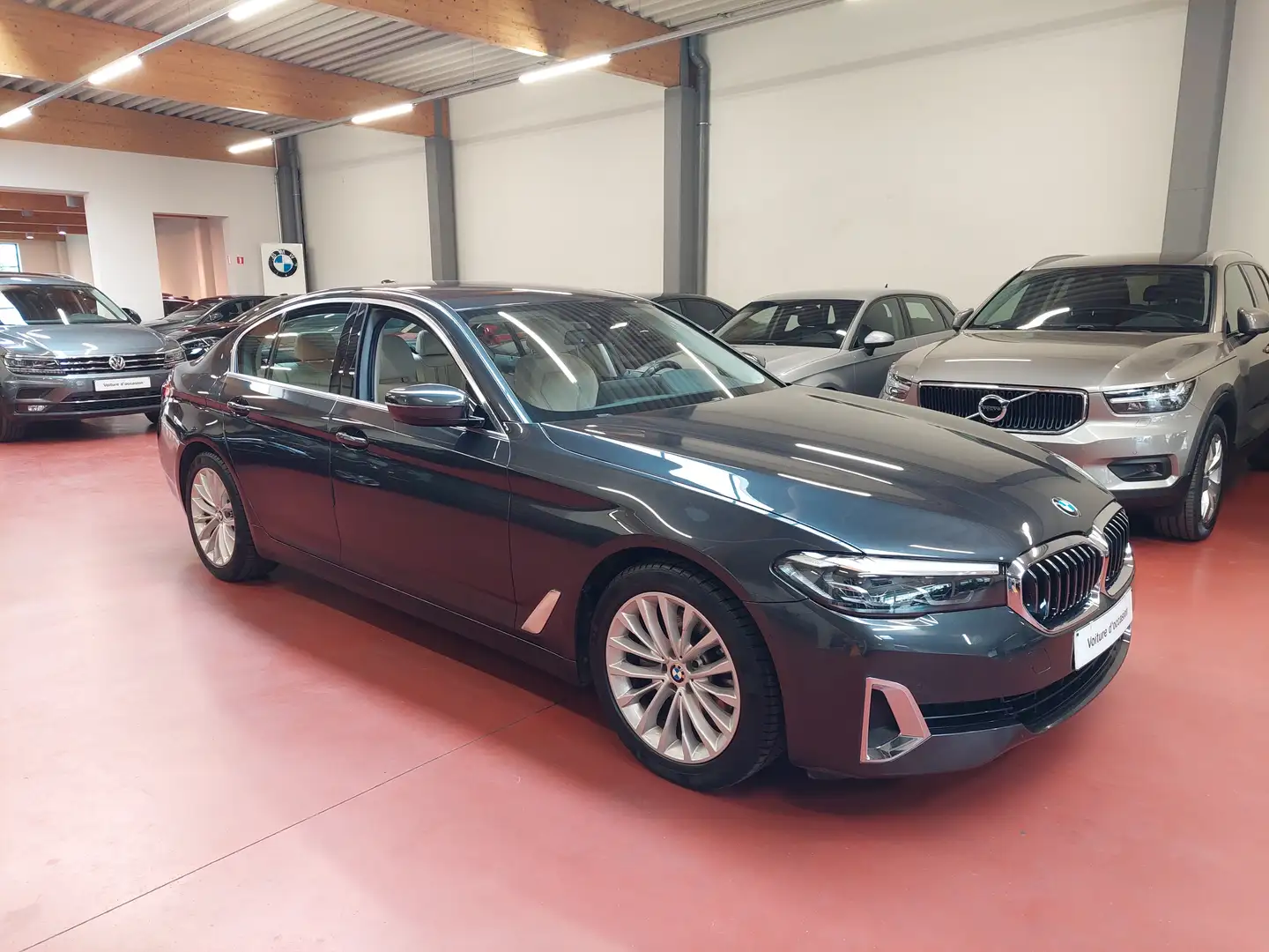 BMW 520 dA FaceLift - LUXURY LINE - NAVI - KeyLess - CAM Gris - 1