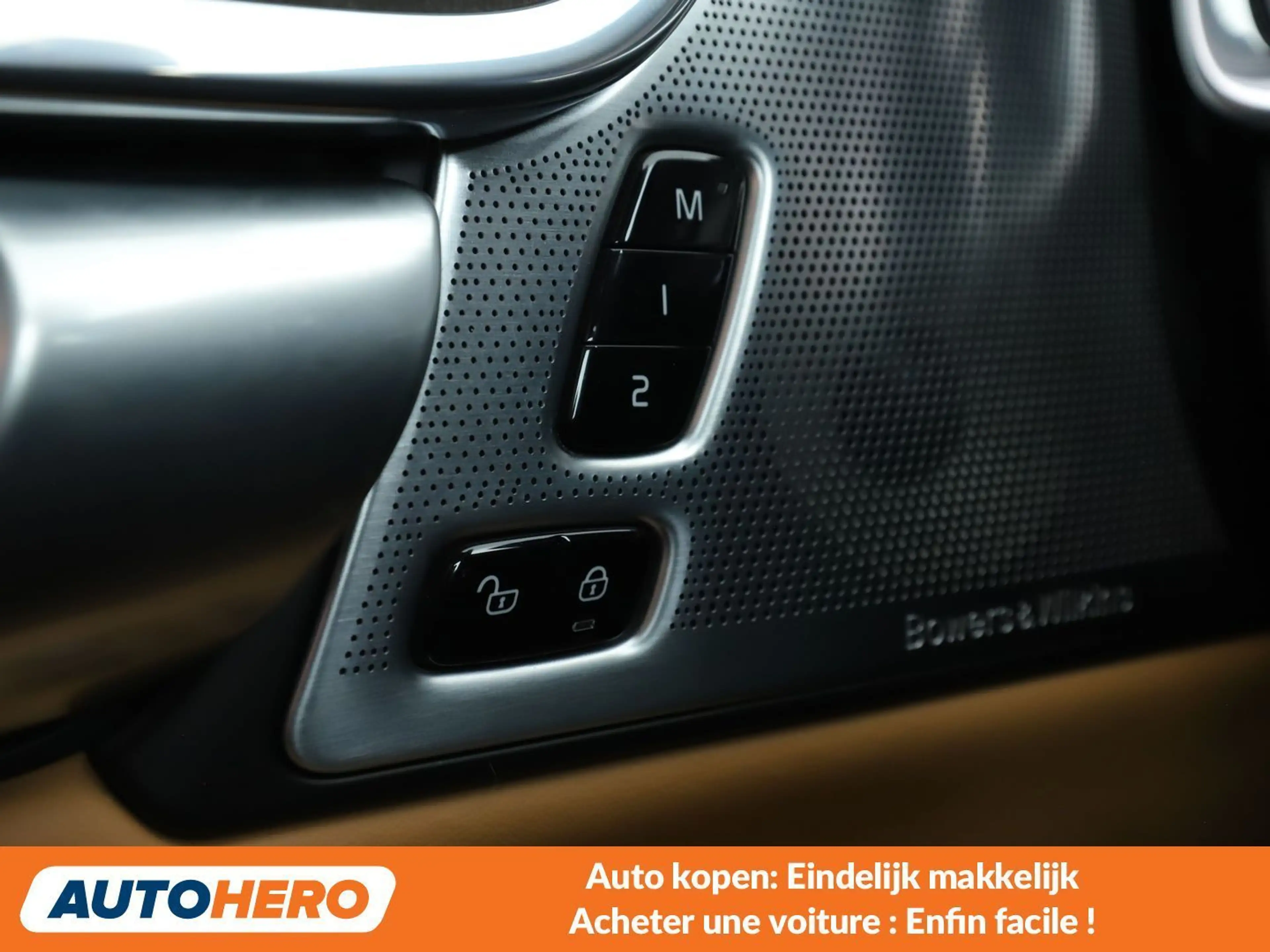 Volvo V90 2.0 T6 Recharge Plug-in Hybrid Ultra Dark AWD — photo 14